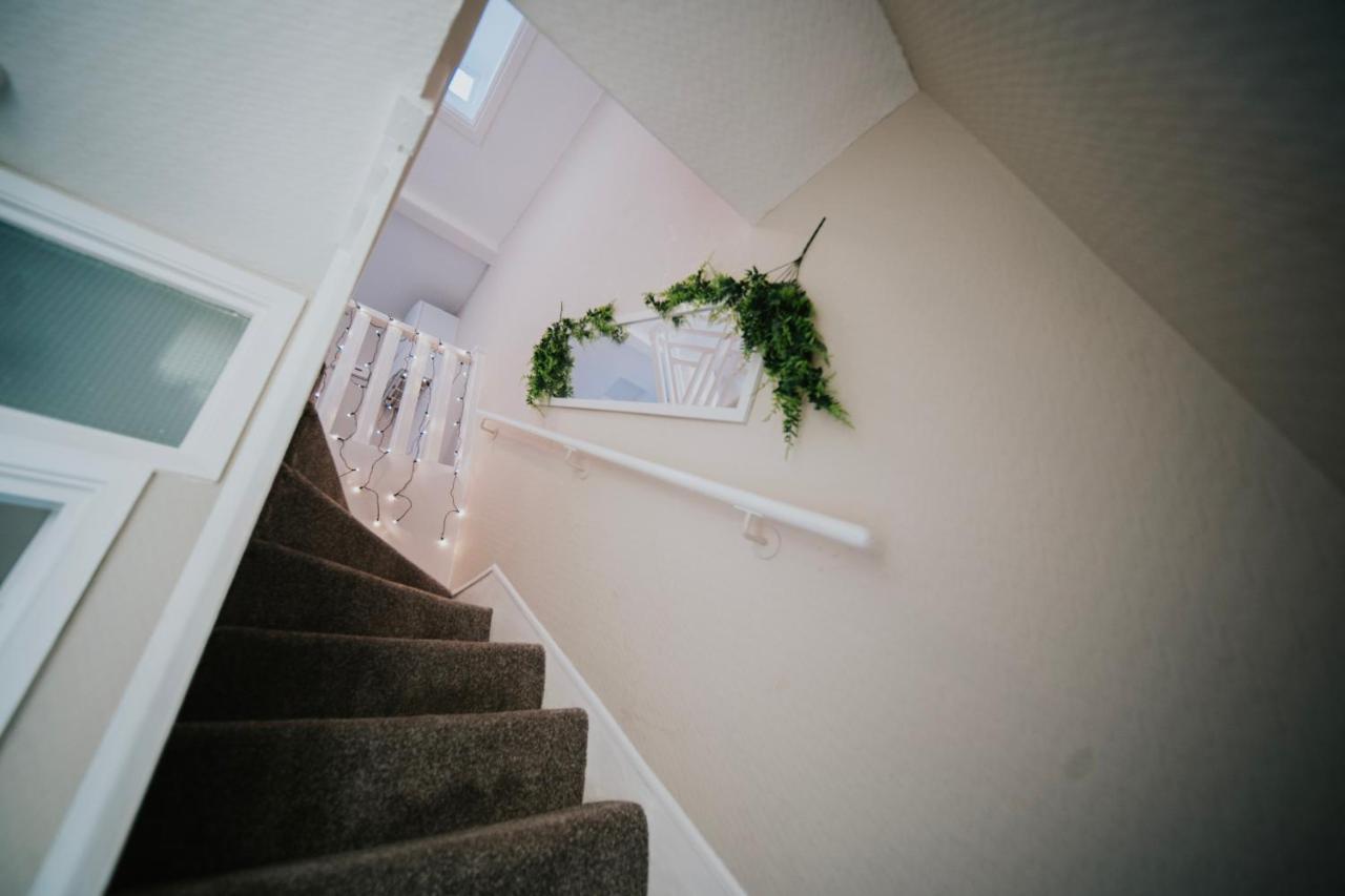 Ferienwohnung Roman Penthouse- City Skyline Views, 4K Tvs, 5G Wifi And More! Bath Exterior foto
